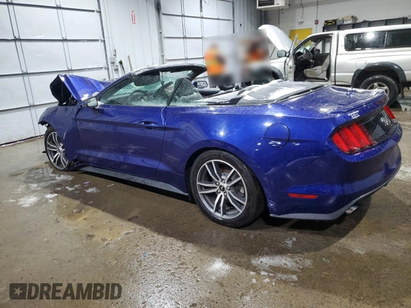 2015 Ford Mustang EcoBoost Premium z VIN 1FATP8UH2F5387031, wystawiony jako Copart lot #46362525 z przebiegiem Nie podano mil oraz Szkoda całkowita • Salvage title. Historia ofert i sprzedaży dostępna na DreamBid. Obrazek 2.