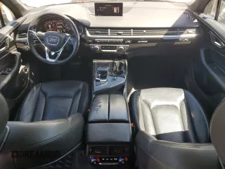 2018 Audi Q7 Premium Plus with VIN WA1LAAF77JD044442, listed as a Copart auction lot 52524565 with 88,041 mi miles and Salvage title. Bid and sale history available at DreamBid. Image 8.