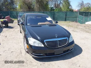 2008 Mercedes-Benz S-Class 5.5L V8 with VIN WDDNG86X68A163977, listed as a IAAI auction lot 42073048 with 131,851 mi miles. Bid and sale history available at carsss.com. Image 12.