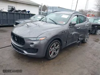 2017 Maserati Levante with VIN ZN661XUS7HX251563, listed as a IAAI auction lot 41500914 with 1 mi miles. Bid and sale history available at carsss.com. Image 17.