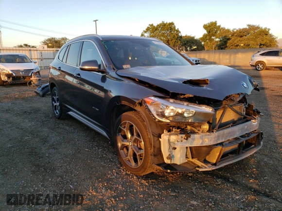 2017 BMW X1 xDrive28i with VIN WBXHT3C30H5F71865, listed as a Copart auction lot 67841122 with 75,471 mi miles. Bid and sale history available at carsss.com. Image 4.