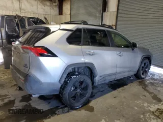 2023 Toyota RAV4 Hybrid LE with VIN JTMMWRFV1PD184987, listed as a Copart auction lot 44200585 with 39,434 mi miles and Salvage Title. Bid and sale history available at carsss.com. Image 3.