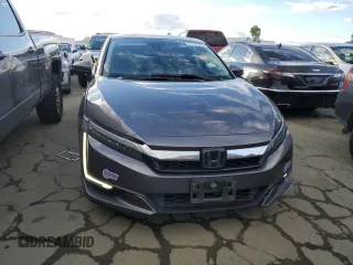 2018 Honda Clarity Plug-In Hybrid with VIN JHMZC5F15JC021193, listed as a Copart auction lot 41731384 with 91,611 mi miles. Bid and sale history available at carsss.com. Image 5.