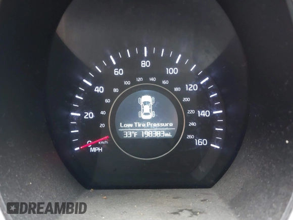 2015 Kia Optima LX with VIN 5XXGM4A72FG464193, listed as a IAAI auction lot 39285719 with 198,383 mi miles and . Bid and sale history available at carsss.com. Image 7.