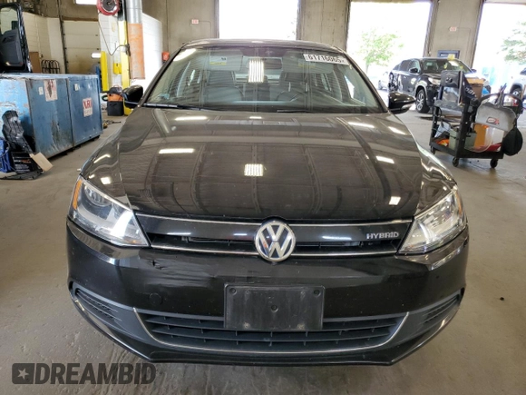 2014 Volkswagen Jetta Hybrid SE z VIN 3VW637AJ2EM288509, wystawiony jako Copart lot #61716065 z przebiegiem 116 461 mil mil oraz Czysty tytuł • Clean title. Historia ofert i sprzedaży dostępna na DreamBid. Obrazek 5.