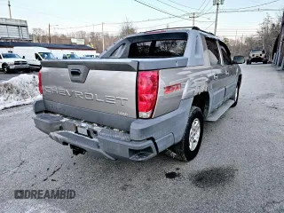 2002 Chevrolet Avalanche with VIN 3GNEK13T626206061, listed as a Copart auction lot 56700975 with 157,907 mi miles and Clean Title. Bid and sale history available at DreamBid. Image 4.