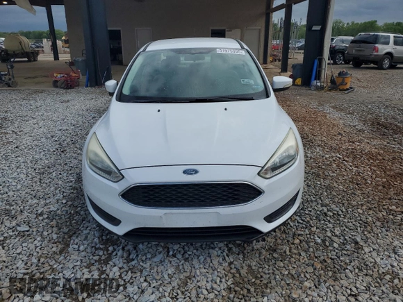 2015 Ford Focus SE with VIN 1FADP3F28FL243866, listed as a Copart auction lot 51975095 with 84,333 mi miles and Salvage Title. Bid and sale history available at carsss.com. Image 5.