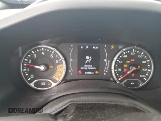 2023 Jeep Renegade (RED) Edition z VIN ZACNJDB17PPP57091, wystawiony jako Copart lot #48048175 z przebiegiem 24 886 mil mil oraz Szkoda całkowita • Salvage title. Historia ofert i sprzedaży dostępna na DreamBid. Obrazek 9.