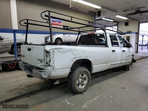 2004 Dodge Ram 3500 SLT with VIN 3D7LU38C74G201628, listed as a Copart auction lot 84041044 with 183,132 mi miles and Salvage Title. Bid and sale history available at carsss.com. Image 3.