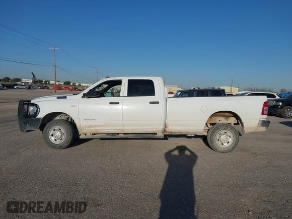 2022 Ram 2500 Tradesman with VIN 3C6UR5HJ4NG130956, listed as a IAAI auction lot 41934589 with 117,963 mi miles. Bid and sale history available at carsss.com. Image 14.