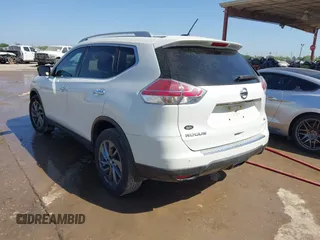2016 Nissan Rogue SV with VIN KNMAT2MT1GP686630, listed as a IAAI auction lot 42000985 with 131,058 mi miles. Bid and sale history available at carsss.com. Image 3.