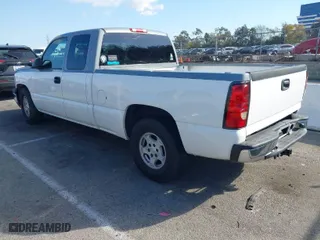 2004 Chevrolet Silverado 1500 LS with VIN 2GCEC19V941120567, listed as a IAAI auction lot 41493745 with 178,639 mi miles. Bid and sale history available at carsss.com. Image 3.