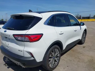 2020 Ford Escape Titanium с VIN 1FMCU9J99LUC55290, выставлен на аукционе IAAI как лот 42283436 с пробегом 162 628 миль миль и . История ставок и продаж доступна на DreamBid. Изображение 4.
