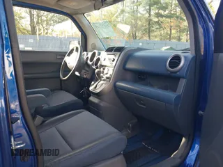 2004 Honda Element EX with VIN 5J6YH28584L005355, listed as a IAAI auction lot 42133319 with 180,320 mi miles and . Bid and sale history available at DreamBid. Image 5.