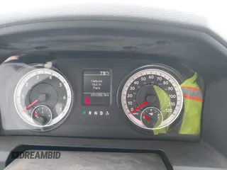2016 Ram 1500 Express z VIN 1C6RR7FT5GS135696, wystawiony jako IAAI lot #42245486 z przebiegiem 150 056 mil mil oraz . Historia ofert i sprzedaży dostępna na DreamBid. Obrazek 7.