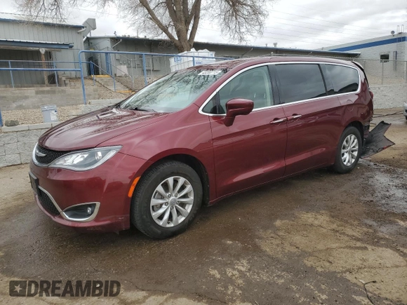 2018 Chrysler Pacifica Touring Plus with VIN 2C4RC1FG9JR108987, listed as a Copart auction lot 43200715 with 88,622 mi miles and Salvage title. Bid and sale history available at DreamBid. Image 1.