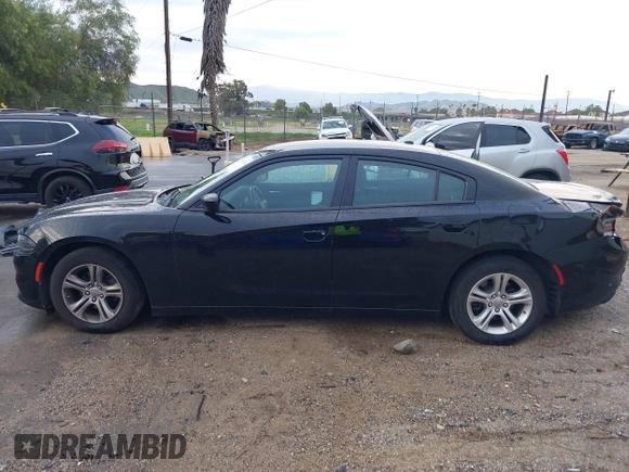 2020 Dodge Charger SXT z VIN 2C3CDXBG6LH188211, wystawiony jako IAAI lot #41699346 z przebiegiem 125 631 mil mil oraz . Historia ofert i sprzedaży dostępna na DreamBid. Obrazek 14.