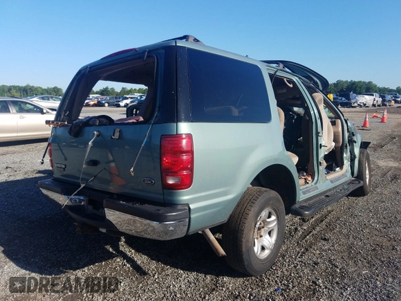 1998 Ford Expedition XLT with VIN 1FMRU1762WLB61352, listed as a Copart auction lot 42738331 with 0 mi miles and Salvage Title. Bid and sale history available at carsss.com. Image 4.