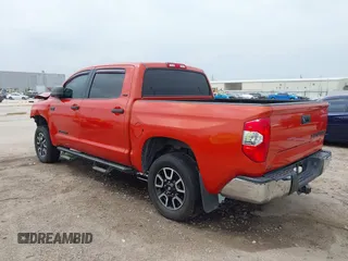 2016 Toyota Tundra 4WD Truck SR5 with VIN 5TFDW5F19GX550795, listed as a IAAI auction lot 41894023 with 174,637 mi miles. Bid and sale history available at carsss.com. Image 3.