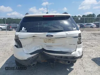 2014 Ford Explorer XLT z VIN 1FM5K7D87EGA57993, wystawiony jako IAAI lot #42318168 z przebiegiem 200 345 mil mil oraz . Historia ofert i sprzedaży dostępna na DreamBid. Obrazek 6.