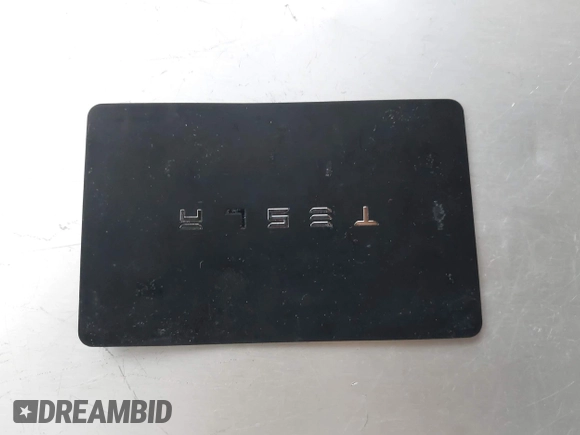 2020 Tesla Model 3 Standard Range Plus z VIN 5YJ3E1EAXLF806438, wystawiony jako IAAI lot #42104964 z przebiegiem 89 065 mil mil oraz . Historia ofert i sprzedaży dostępna na DreamBid. Obrazek 11.