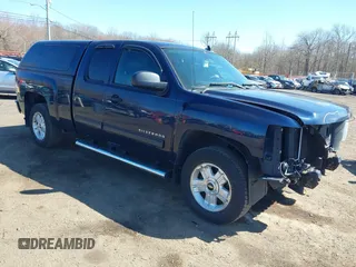 2012 Chevrolet Silverado 1500 LT with VIN 1GCRKSE77CZ192665, listed as a IAAI auction lot 41888886 with 167,084 mi miles. Bid and sale history available at carsss.com. Image 1.