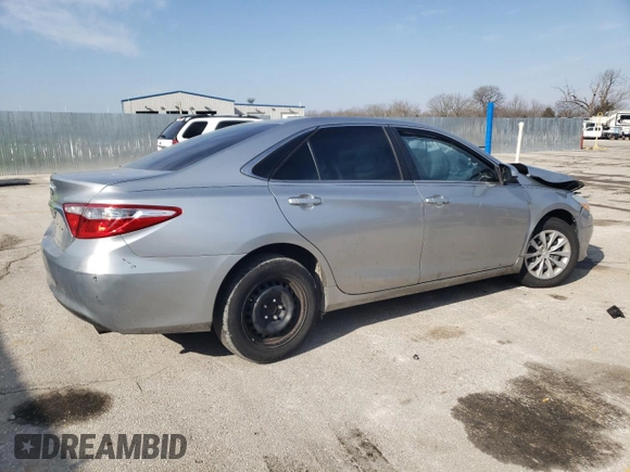 2015 Toyota Camry XLE with VIN 4T1BF1FK2FU902961, listed as a Copart auction lot 46710855 with Not Provided miles and Salvage Title. Bid and sale history available at carsss.com. Image 3.