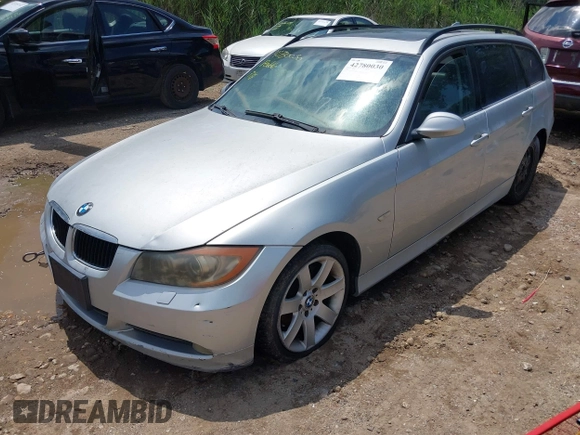 2006 BMW 3 Series 325xi with VIN WBAVT135X6KW22139, listed as a IAAI auction lot 42780030 with 222,216 mi miles and . Bid and sale history available at DreamBid. Image 2.