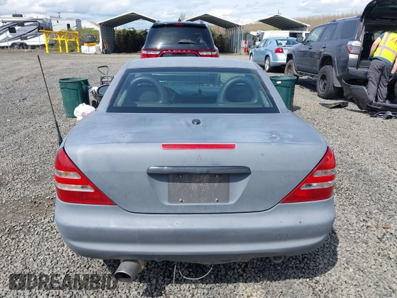 2003 Mercedes-Benz SLK 320 with VIN WDBKK65F63F282132, listed as a IAAI auction lot 41965580 with 166,115 mi miles and . Bid and sale history available at DreamBid. Image 8.
