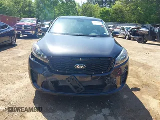 2019 Kia Sorento LX z VIN 5XYPG4A35KG529645, wystawiony jako IAAI lot #41995339 z przebiegiem 106 827 mil mil oraz . Historia ofert i sprzedaży dostępna na DreamBid. Obrazek 13.