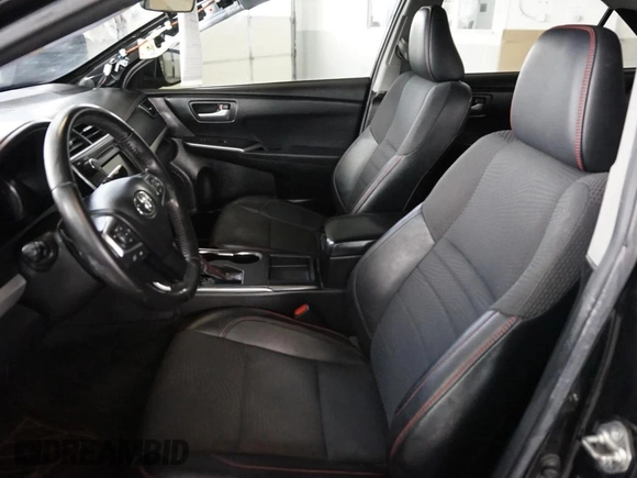 2016 Toyota Camry XLE with VIN 4T1BF1FK1GU154074, listed as a Copart auction lot 52632825 with 84,611 mi miles and Salvage Title. Bid and sale history available at carsss.com. Image 9.