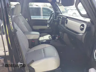 2021 Jeep Wrangler Unlimited Sahara z VIN 1C4JJXP63MW767719, wystawiony jako IAAI lot #41906155 z przebiegiem 44 689 mil mil oraz . Historia ofert i sprzedaży dostępna na DreamBid. Obrazek 5.