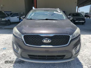 2017 Kia Sorento EX with VIN 5XYPHDA5XHG302099, listed as a Copart auction lot 52863305 with 183,836 mi miles and Clean Title. Bid and sale history available at DreamBid. Image 5.