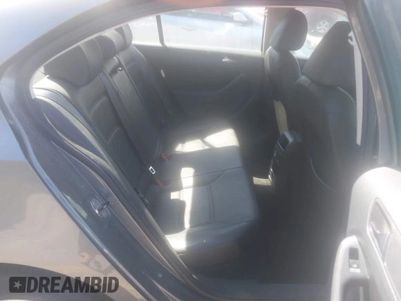 2012 Volkswagen Jetta SE z VIN 3VWDP7AJ3CM096668, wystawiony jako IAAI lot #42381677 z przebiegiem 200 505 mil mil oraz . Historia ofert i sprzedaży dostępna na DreamBid. Obrazek 8.