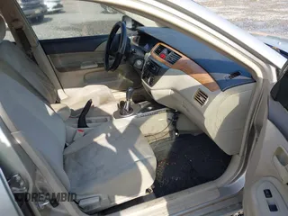 2005 Mitsubishi Lancer ES z VIN JA3AJ26E35U028910, wystawiony jako IAAI lot #42329182 z przebiegiem 159 803 mil mil oraz . Historia ofert i sprzedaży dostępna na DreamBid. Obrazek 5.