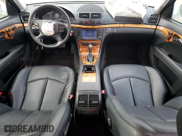 2007 Mercedes-Benz E 350 z VIN WDBUF56X47A983043, wystawiony jako Copart lot #42838625 z przebiegiem 127 591 mil mil oraz Szkoda całkowita • Salvage title. Historia ofert i sprzedaży dostępna na DreamBid. Obrazek 8.