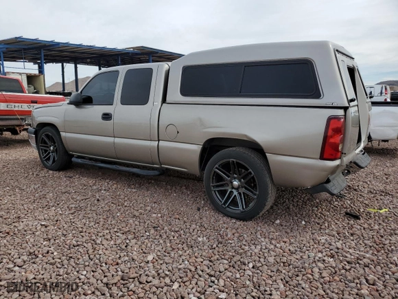 2003 Chevrolet Silverado 1500 LS with VIN 2GCEC19X731353301, listed as a Copart auction lot 48940725 with 147,407 mi miles and Salvage Title. Bid and sale history available at carsss.com. Image 2.