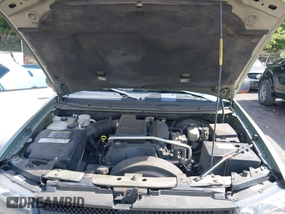 2004 Chevrolet TrailBlazer LT with VIN 1GNDS13S842352310, listed as a IAAI auction lot 42212039 with 154,843 mi miles and . Bid and sale history available at DreamBid. Image 10.