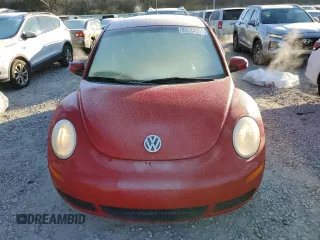 2008 Volkswagen New Beetle Coupe S with VIN 3VWRW31CX8M500141, listed as a Copart auction lot 86244054 with 118,553 mi miles and Salvage Title. Bid and sale history available at carsss.com. Image 5.