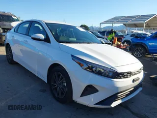 2024 Kia Forte LXS with VIN 3KPF24AD6RE837112, listed as a IAAI auction lot 41725431 with 7,784 mi miles. Bid and sale history available at carsss.com. Image 1.