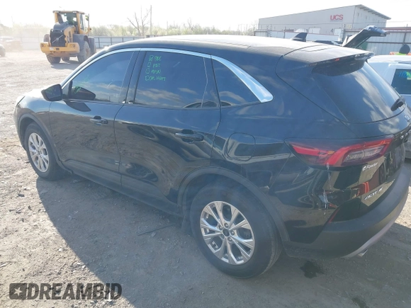 2023 Ford Escape Active with VIN 1FMCU0GNXPUA70431, listed as a IAAI auction lot 41822052 with 17,170 mi miles and . Bid and sale history available at DreamBid. Image 3.
