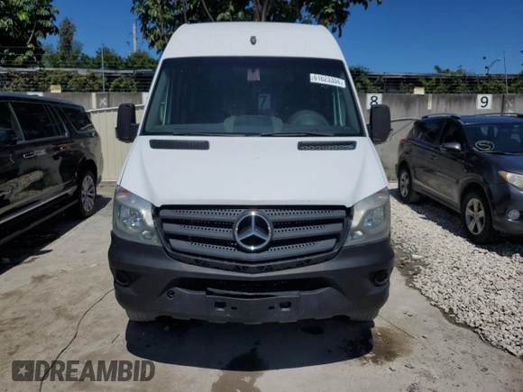 2017 Mercedes-Benz Sprinter with VIN WDAPE7CD8HP391296, listed as a Copart auction lot 61623304 with Not Provided miles and Clean Title. Bid and sale history available at DreamBid. Image 5.