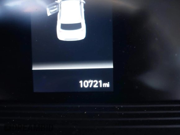 2024 Hyundai Venue Limited with VIN KMHRC8A37RU302957, listed as a IAAI auction lot 41645336 with 10,721 mi miles and . Bid and sale history available at DreamBid. Image 7.