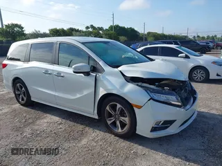 2019 Honda Odyssey Touring with VIN 5FNRL6H81KB068064, listed as a IAAI auction lot 41998072 with 83,280 mi miles. Bid and sale history available at carsss.com. Image 1.