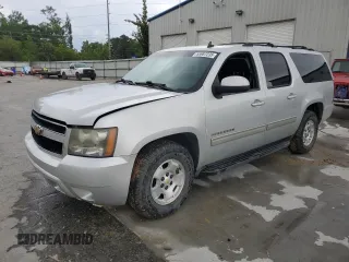 2011 Chevrolet Suburban LS z VIN 1GNSCHE08BR154887, wystawiony jako Copart lot #55987235 z przebiegiem 277 305 mil mil oraz Nie do naprawy • Non repairable. Historia ofert i sprzedaży dostępna na DreamBid. Obrazek 1.
