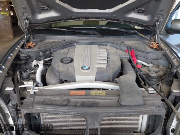 2012 BMW X5 35d with VIN 5UXZW0C59CL673416, listed as a IAAI auction lot 41910233 with 70,008 mi miles and . Bid and sale history available at DreamBid. Image 10.