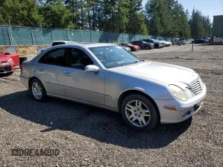 2004 Mercedes-Benz E 320 with VIN WDBUF65J24A430955, listed as a Copart auction lot 52821835 with 174,254 mi miles and Salvage Title. Bid and sale history available at carsss.com. Image 4.
