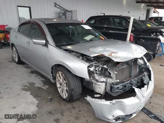 2012 Mitsubishi Galant ES with VIN 4A32B3FF5CE013668, listed as a IAAI auction lot 41341555 with 116,583 mi miles. Bid and sale history available at carsss.com. Image 1.
