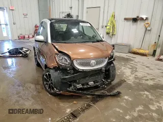 2016 Smart fortwo Passion with VIN WMEFJ5DA1GK076351, listed as a Copart auction lot 48935285 with 45,277 mi miles and Non Repairable. Bid and sale history available at DreamBid. Image 13.