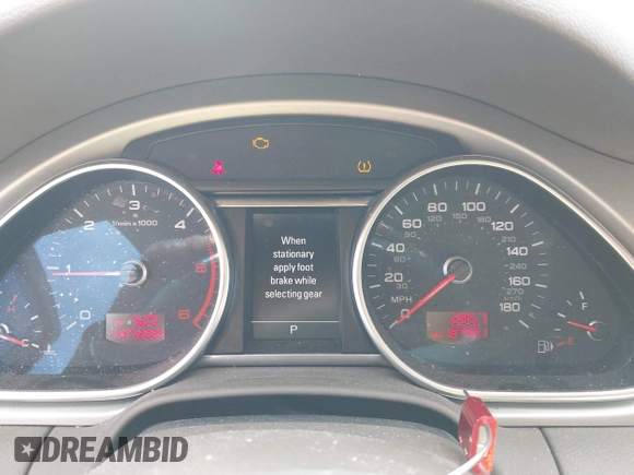 2011 Audi Q7 3.0L TDI Prestige with VIN WA1VMAFE0BD008205, listed as a IAAI auction lot 41692958 with 127,901 mi miles. Bid and sale history available at carsss.com. Image 7.